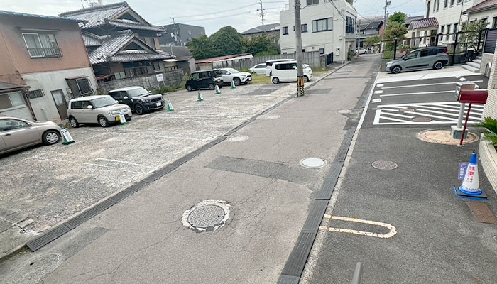 駐車場10台完備